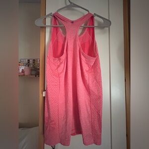Nike active top
